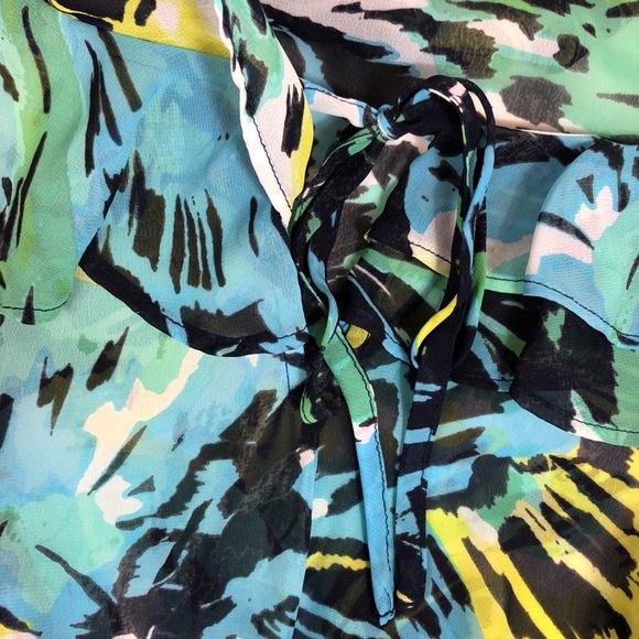 Lane Bryant Sheer Floral Print String Tie, Tier Ruffled Collar Blouse Size 18/20 - Picture 5 of 13